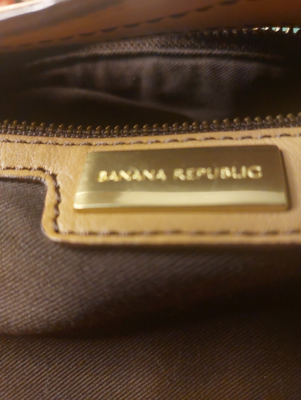 Banana Republic High End Leather Converable Hobo Satchel Camel Color & Brass - Picture 14 of 17